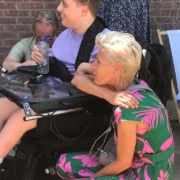 1e72913f-cd69-405b-b9a2-e5f9c502ccde